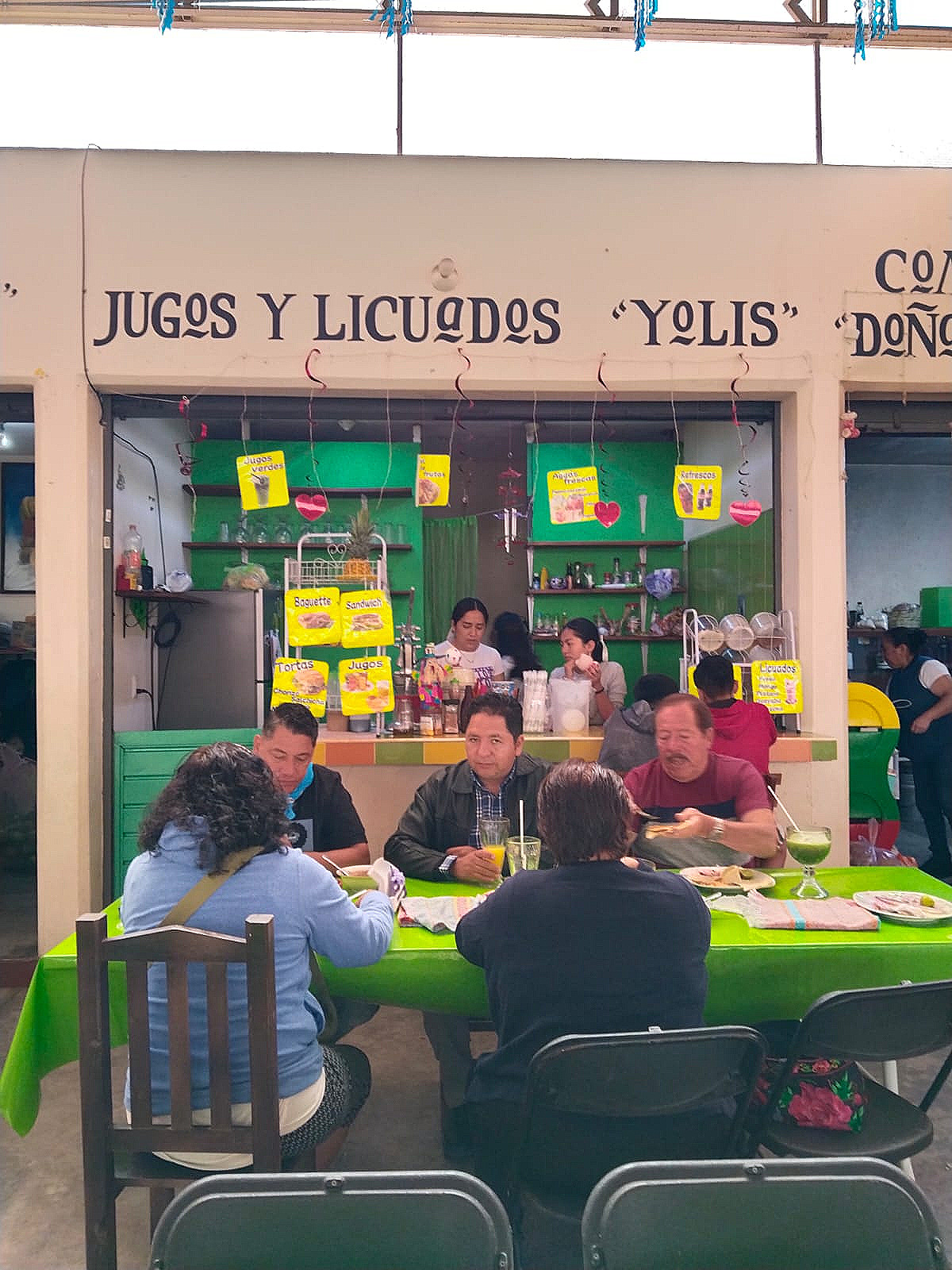 Jugos y Licuados Yolys